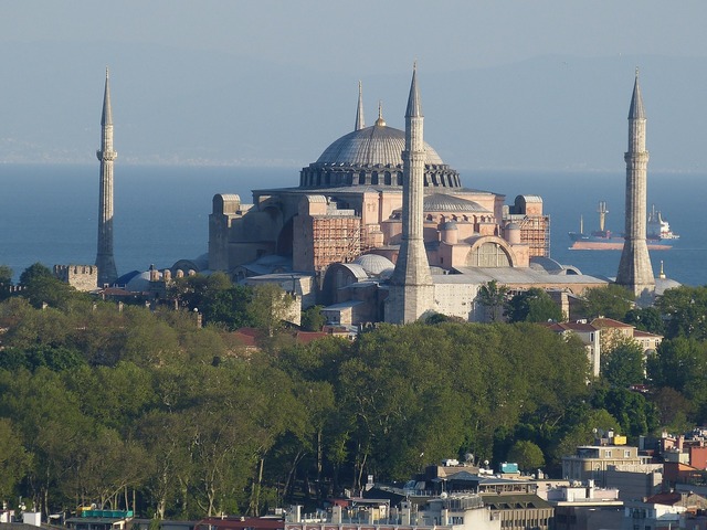 Istanbul Turkey - Airport Transfer from New Istanbul Airport to sultanahmet or Taksim square using HAVAIST bus service