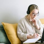 Things to look out for when choosing a web hosting service- image from Canva